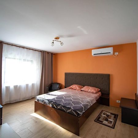 Casa Dumitrescu Hotel Navodari Bagian luar foto